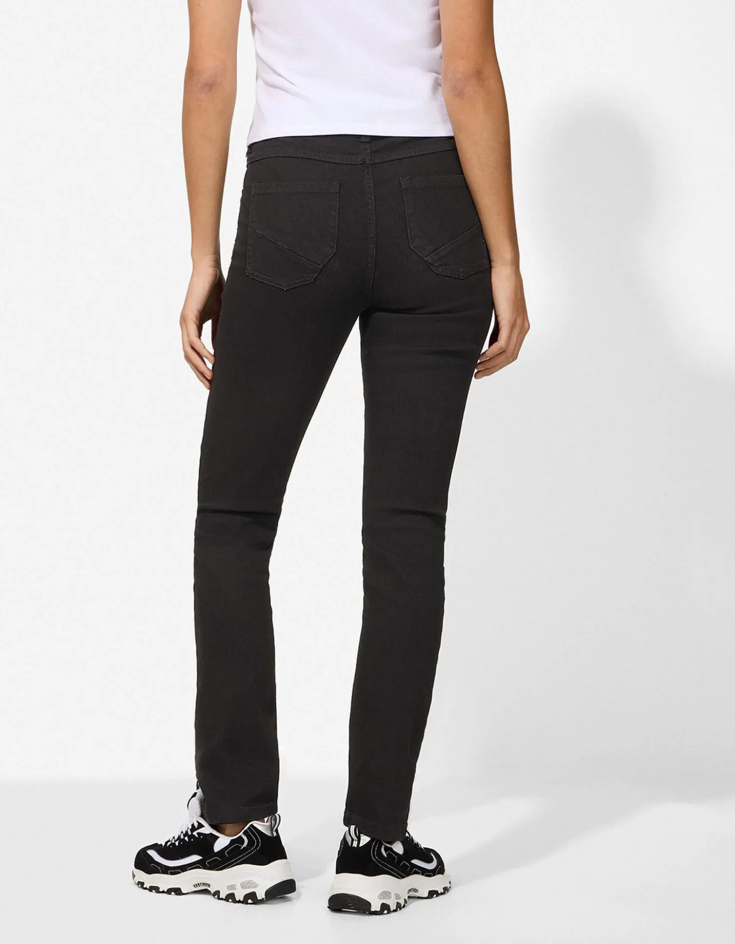 Basic Jeans - Clean Wash - schwarz