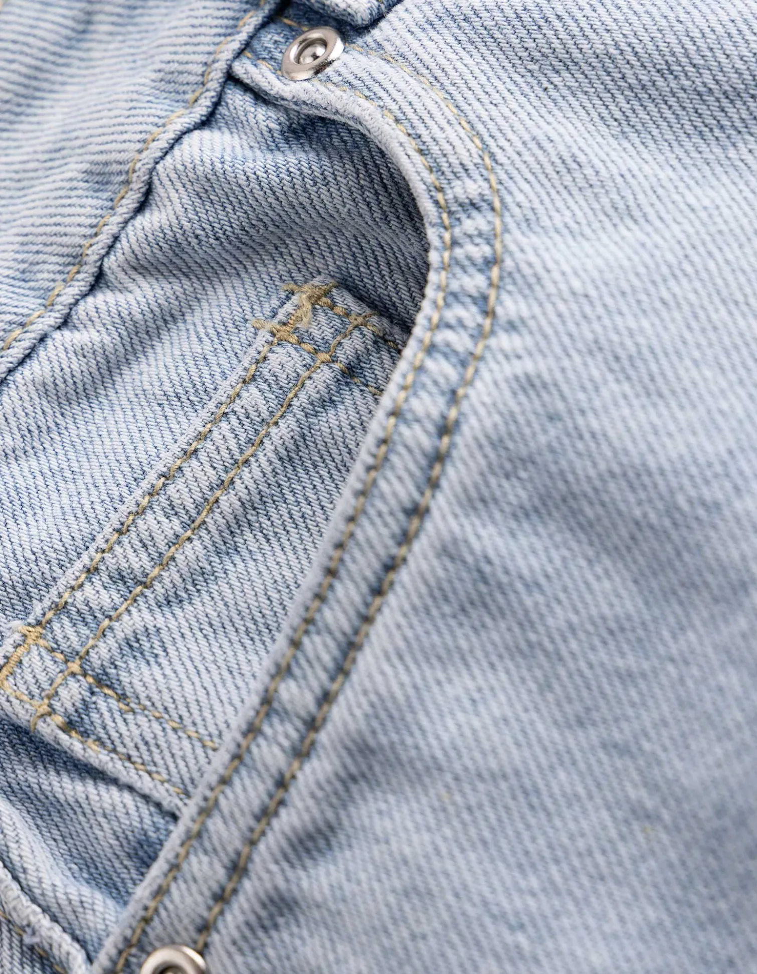 Bermuda - Relaxed Fit - hellblau