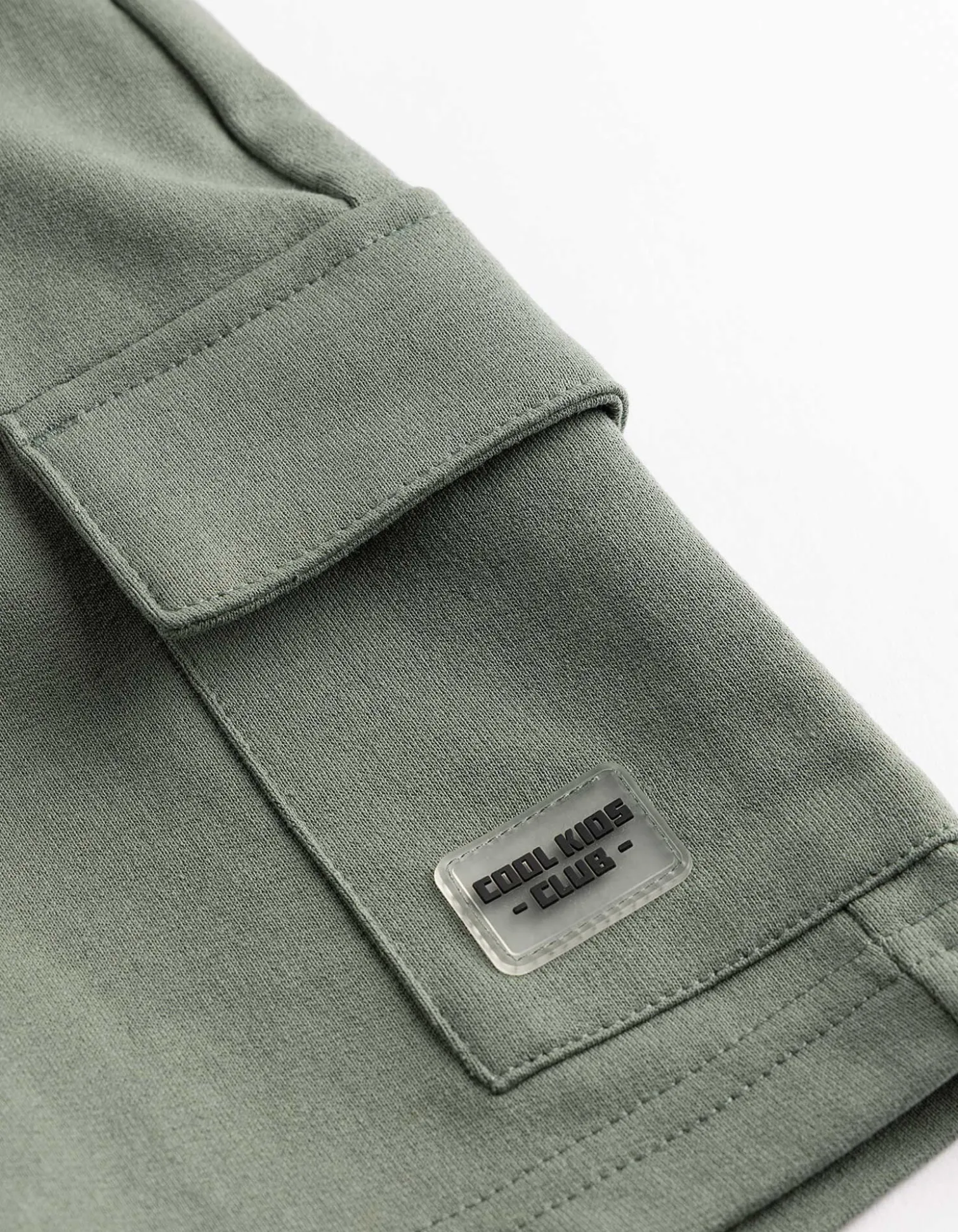 Cargoshorts - Aufgesetze Taschen - dunkelgrün