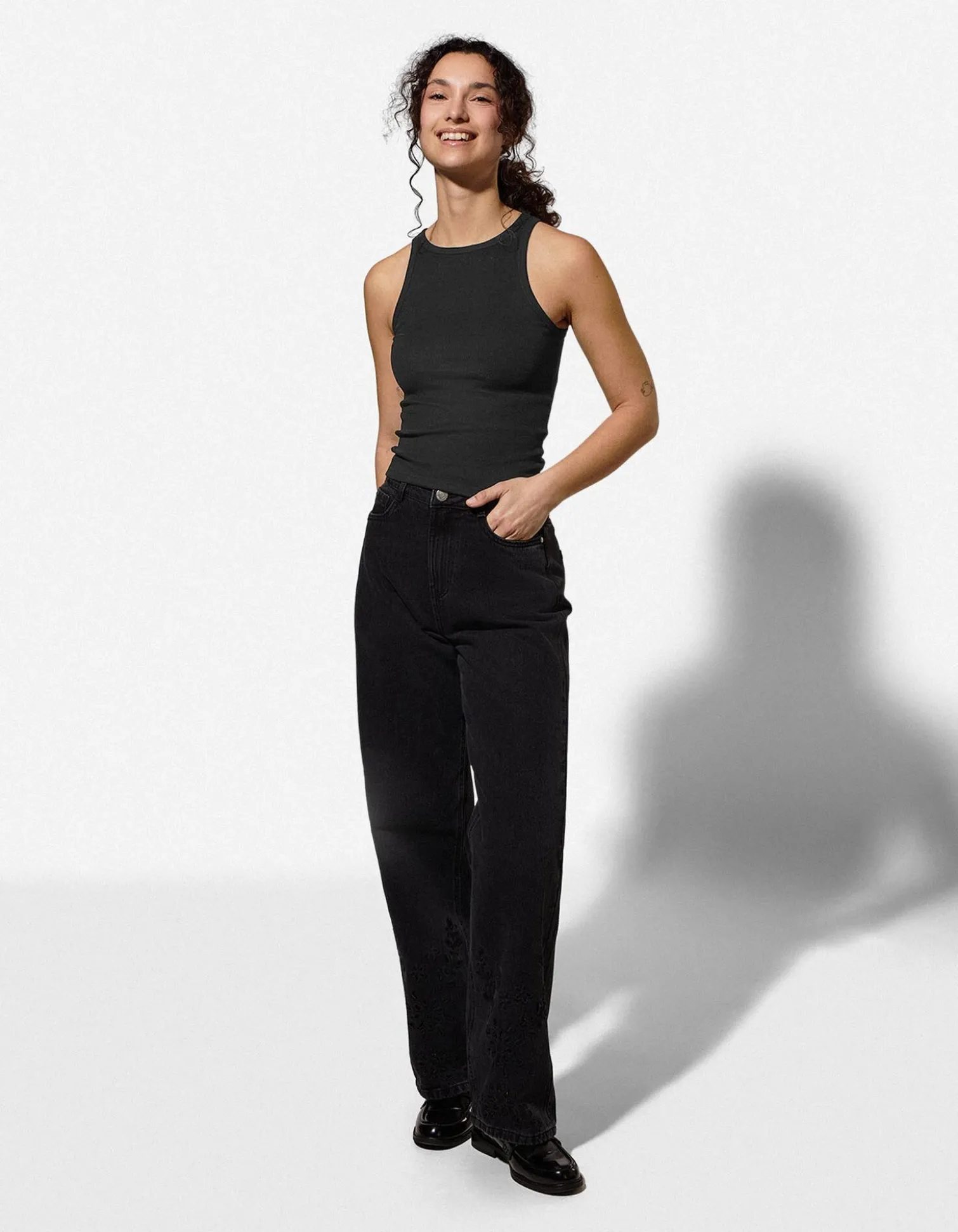 Cropped Top - Gerippt - schwarz