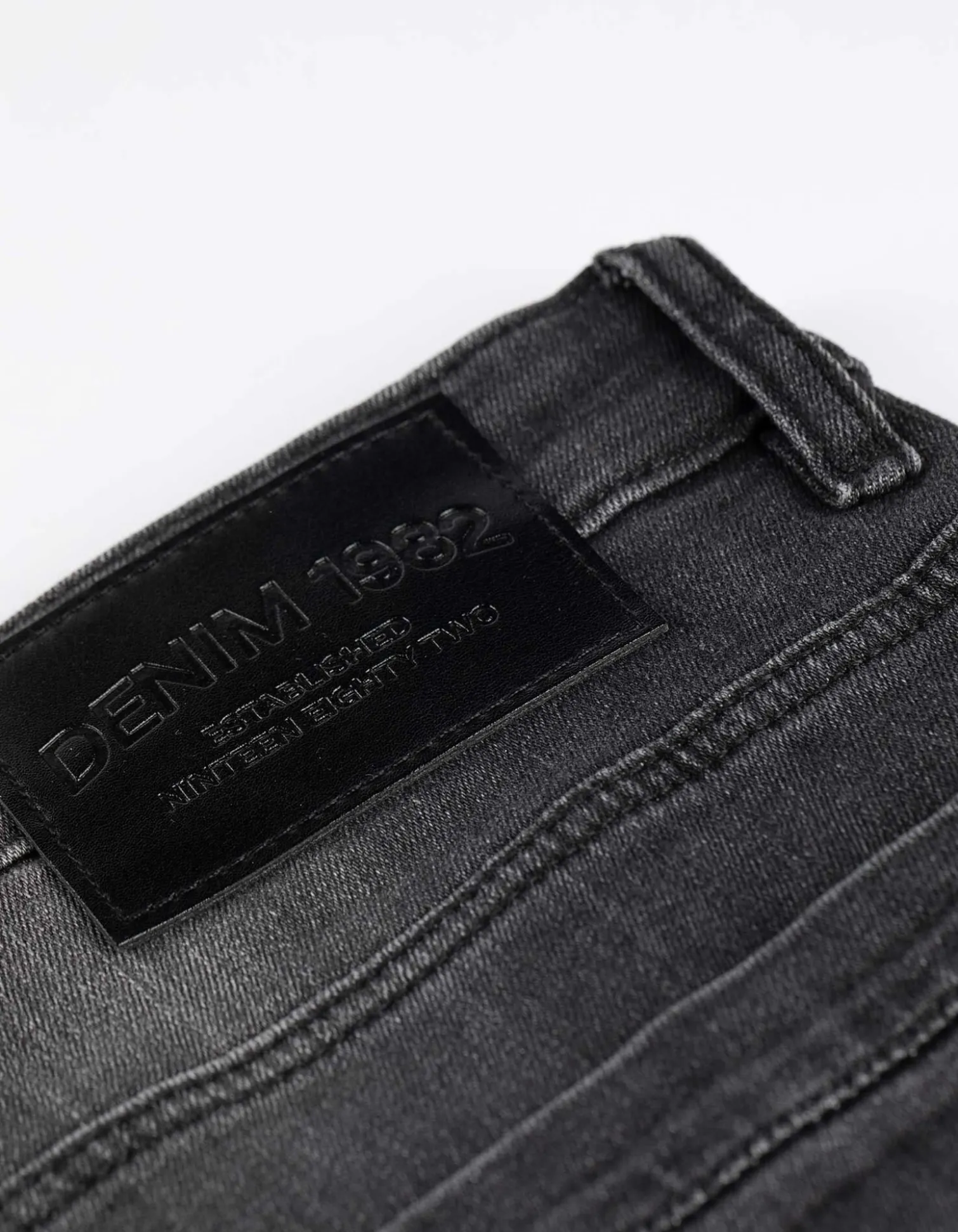 Jeans - Modern Straight Fit - dunkelblau