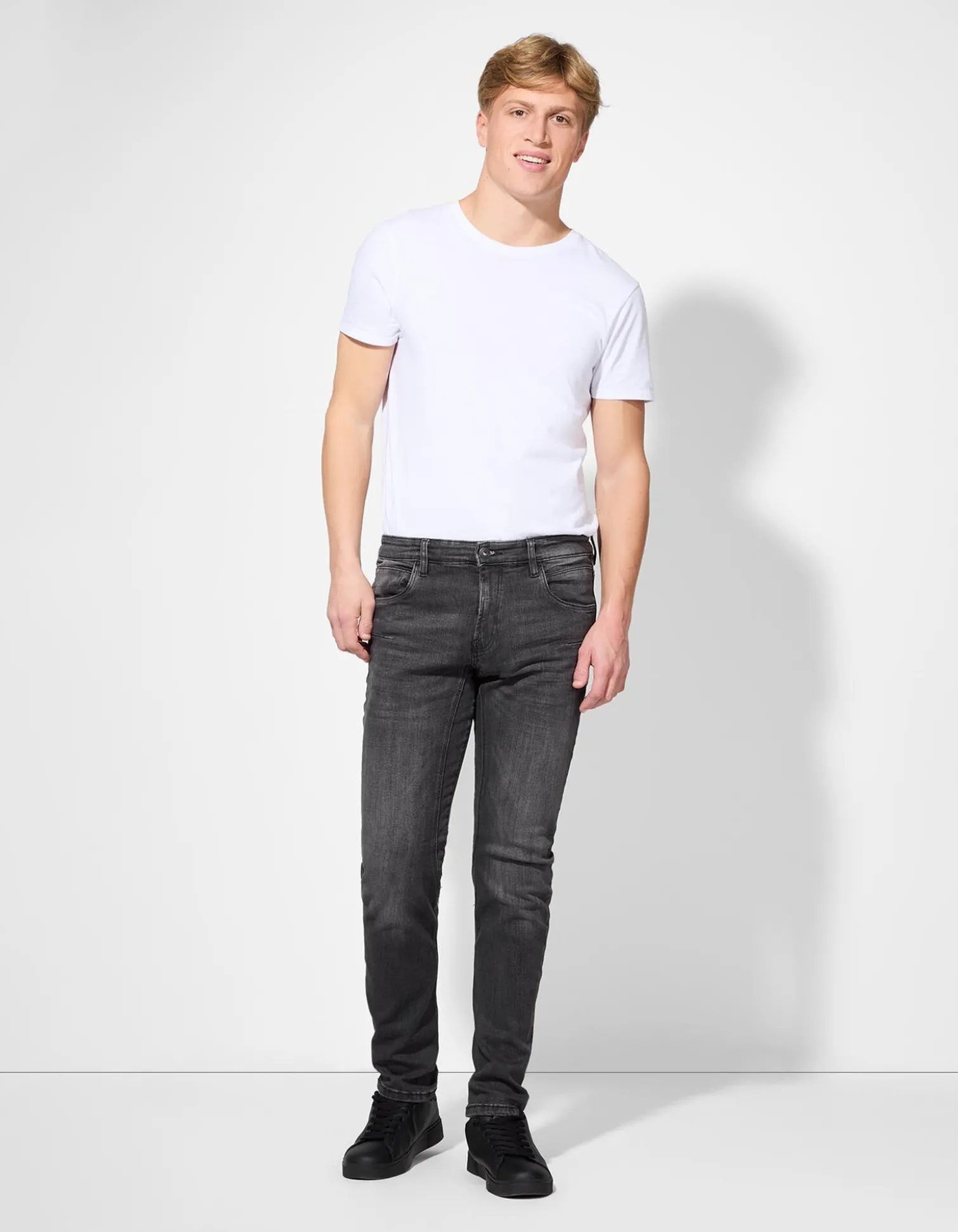 Jeans - Modern Straight Fit - dunkelblau