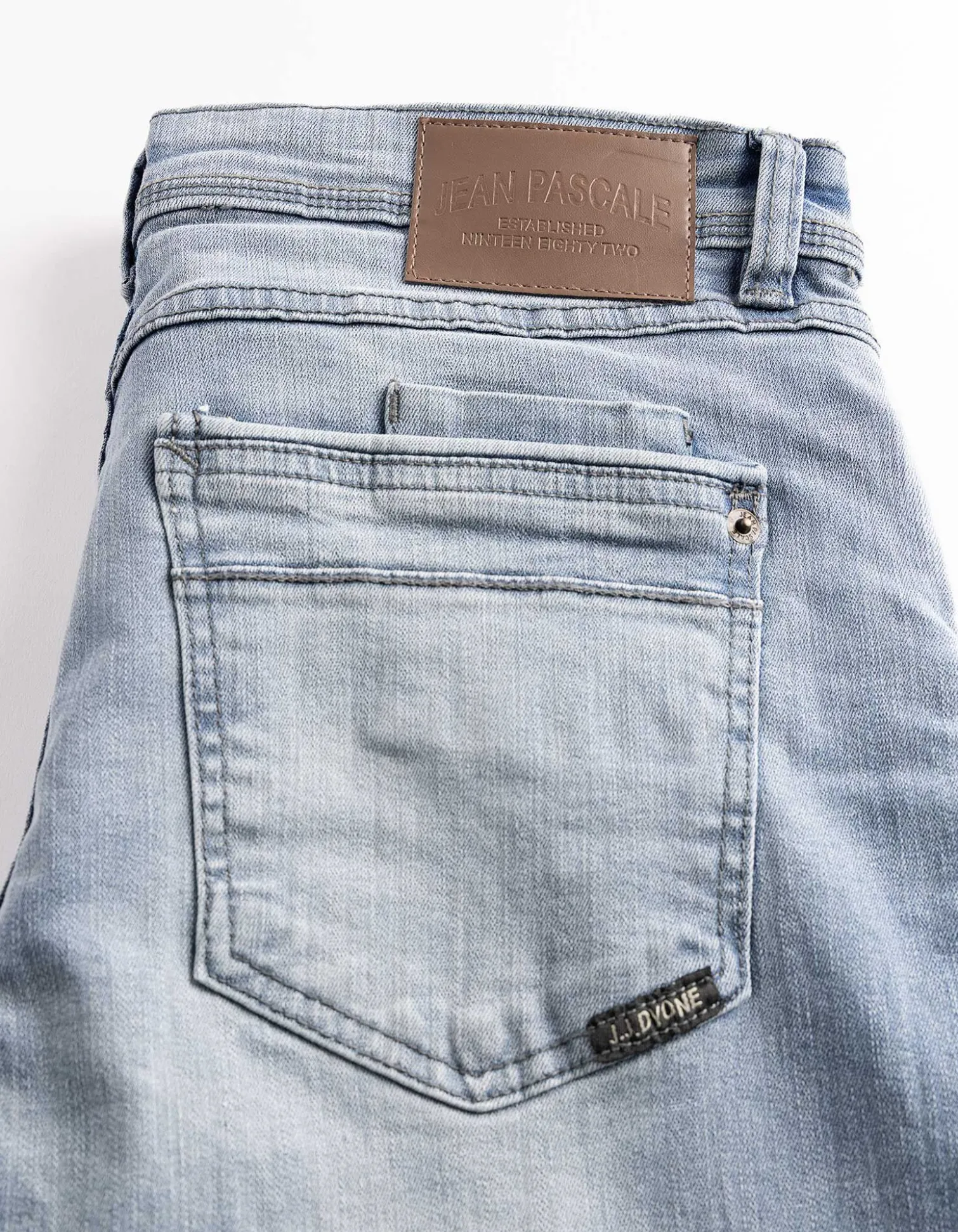 Jeans - Modern Straight Fit - hellblau