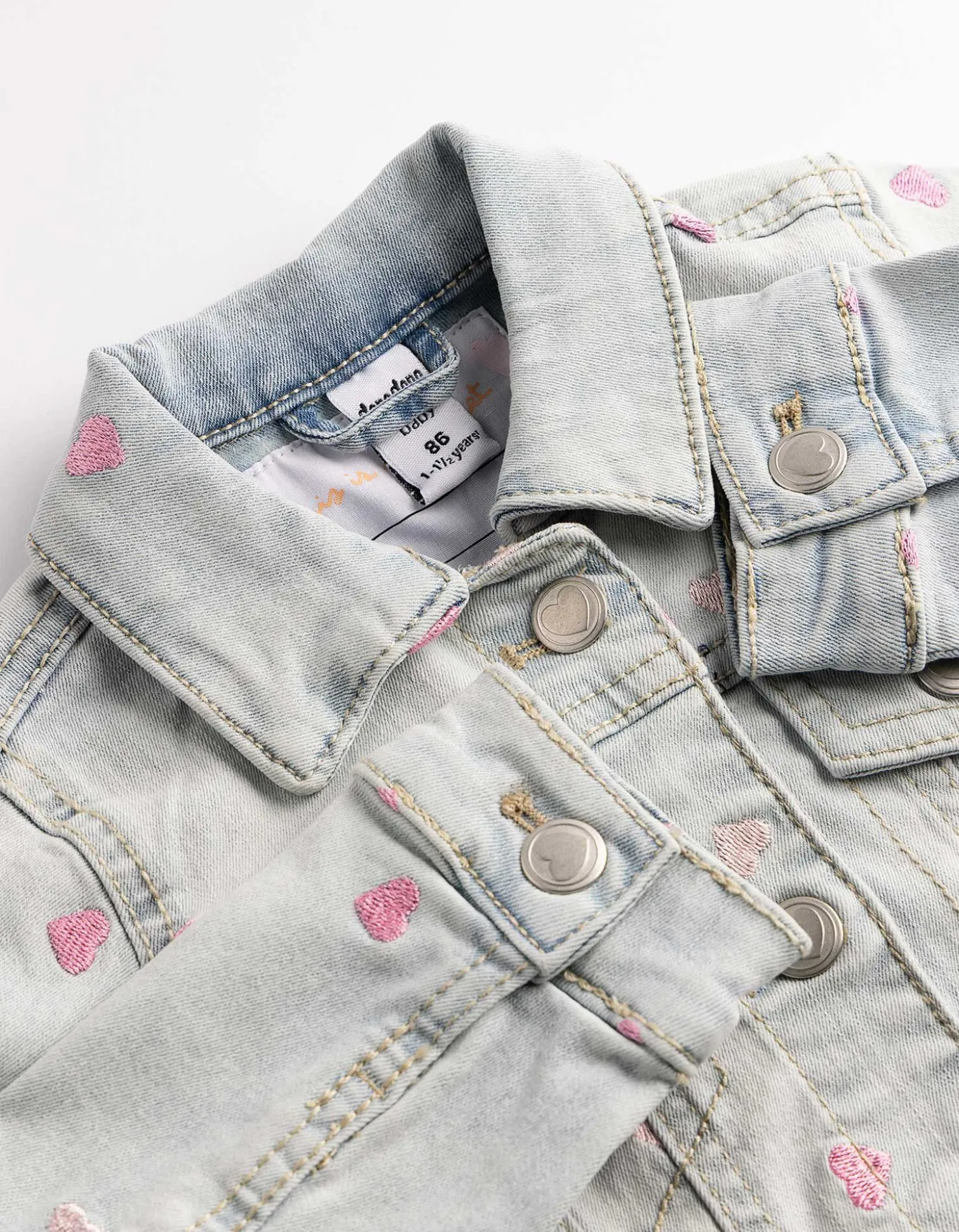 Jeansjacke - Stickereien - hellblau