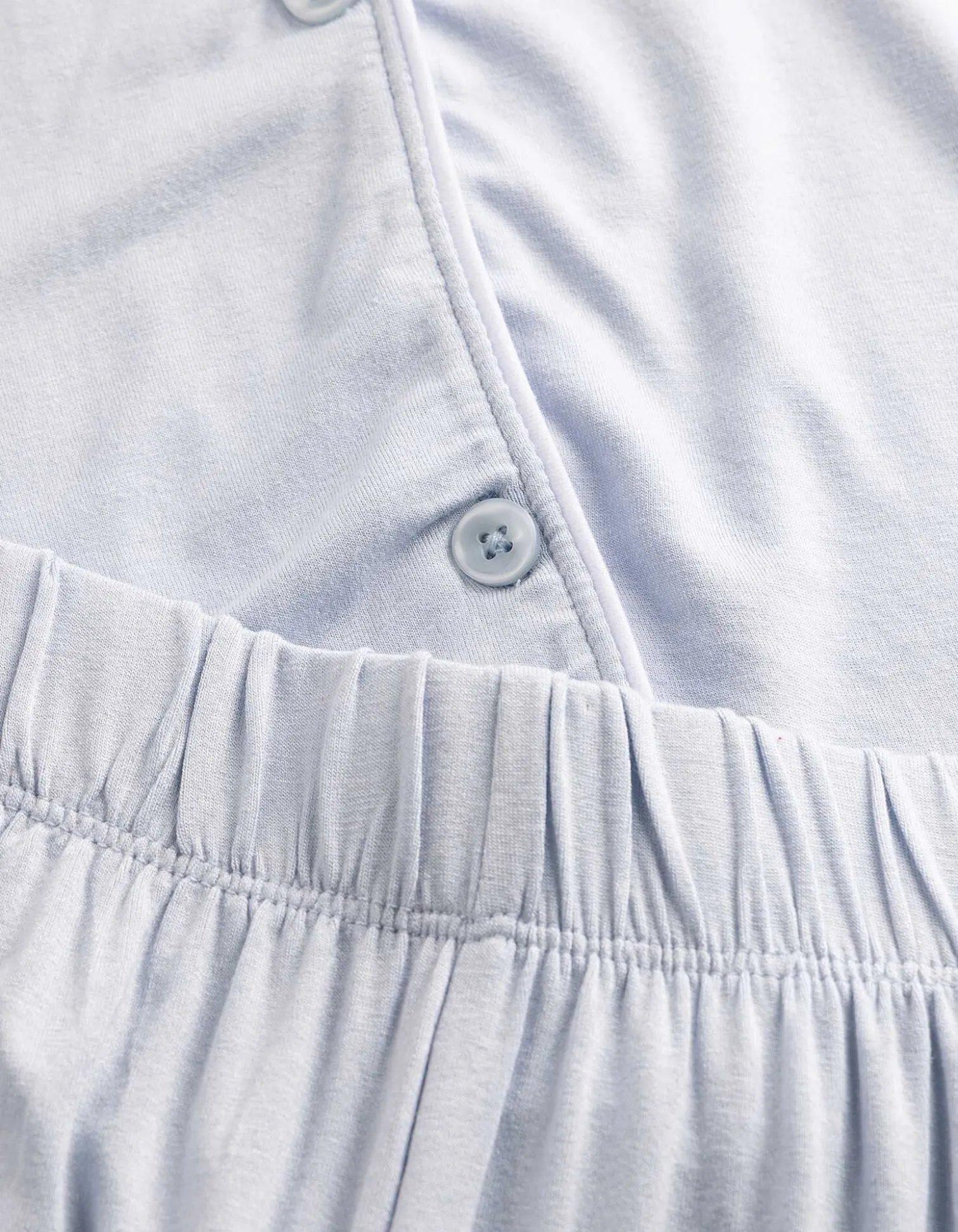 Pyjama Set aus Shirt und Shorts - einfarbig - hellblau