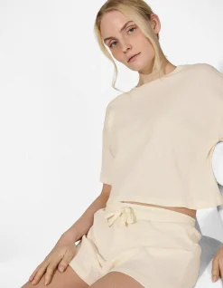 Pyjama Set aus Shirt und Shorts - Waffelstruktur - weiß