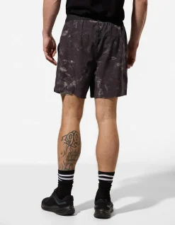 Shorts - Allover-Print - schwarz