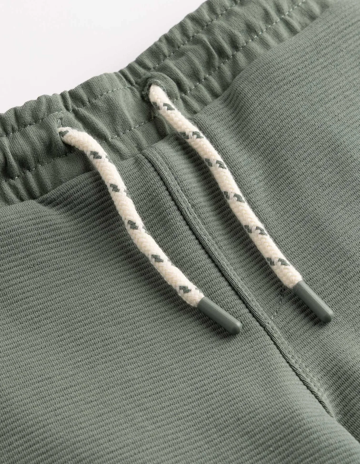 Shorts - Elastischer Bund - dunkelgrün