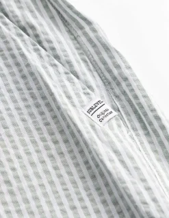 Shorts - Streifen - hellgrün