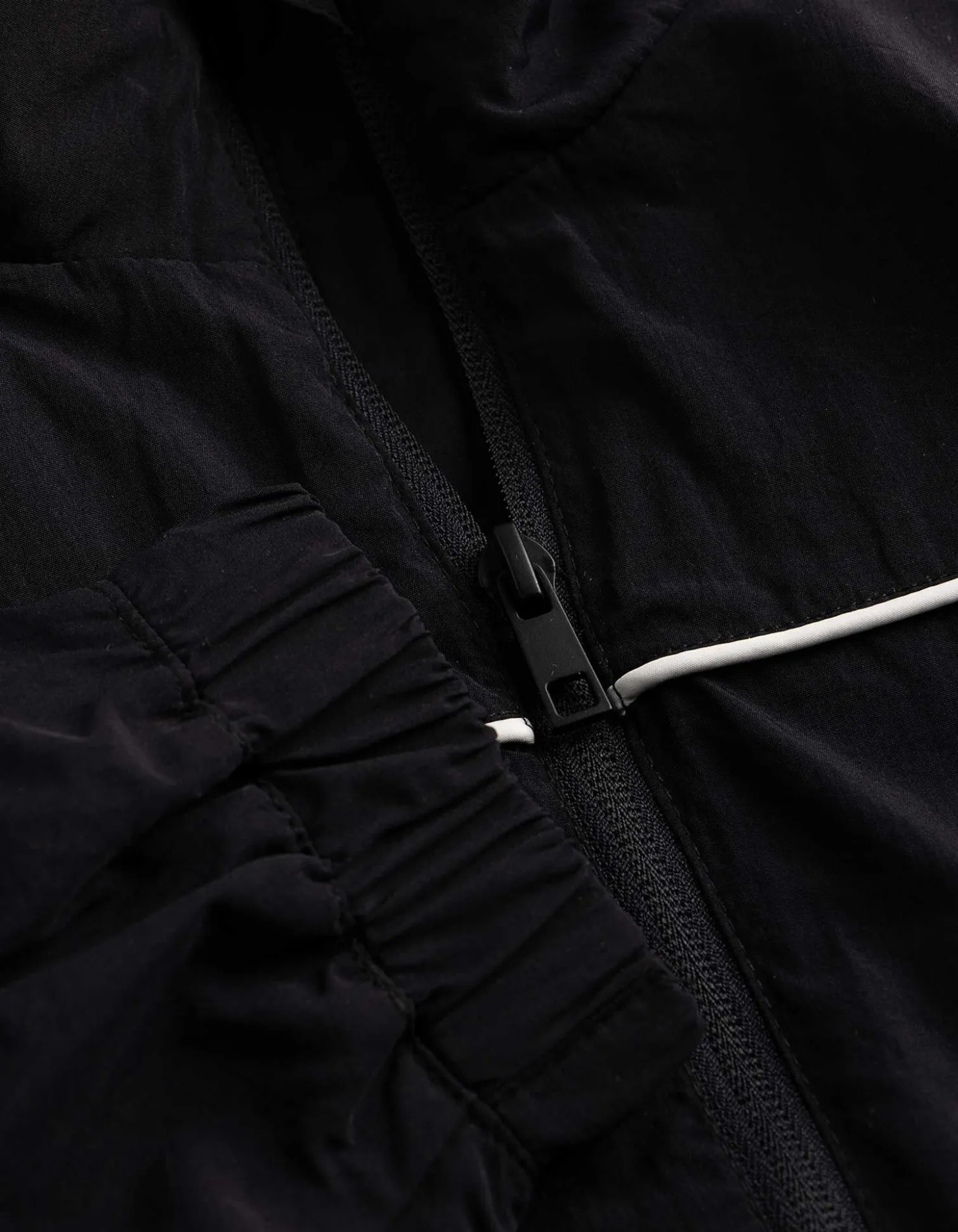 Sportjacke - Webstoff - schwarz