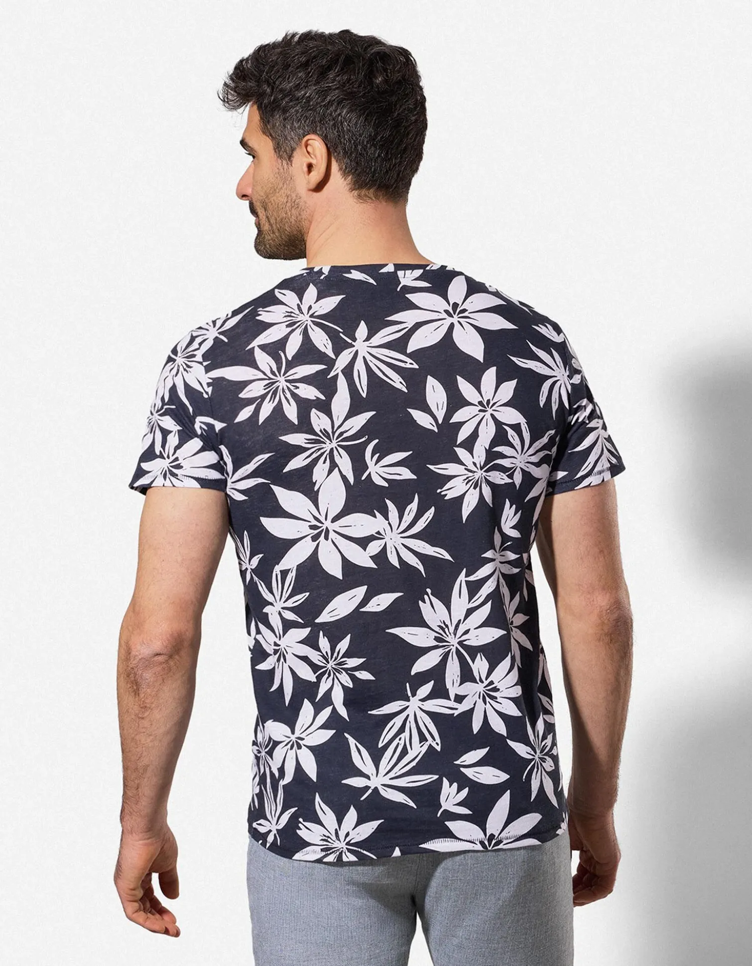 T-Shirt - Allover-Print - weiß