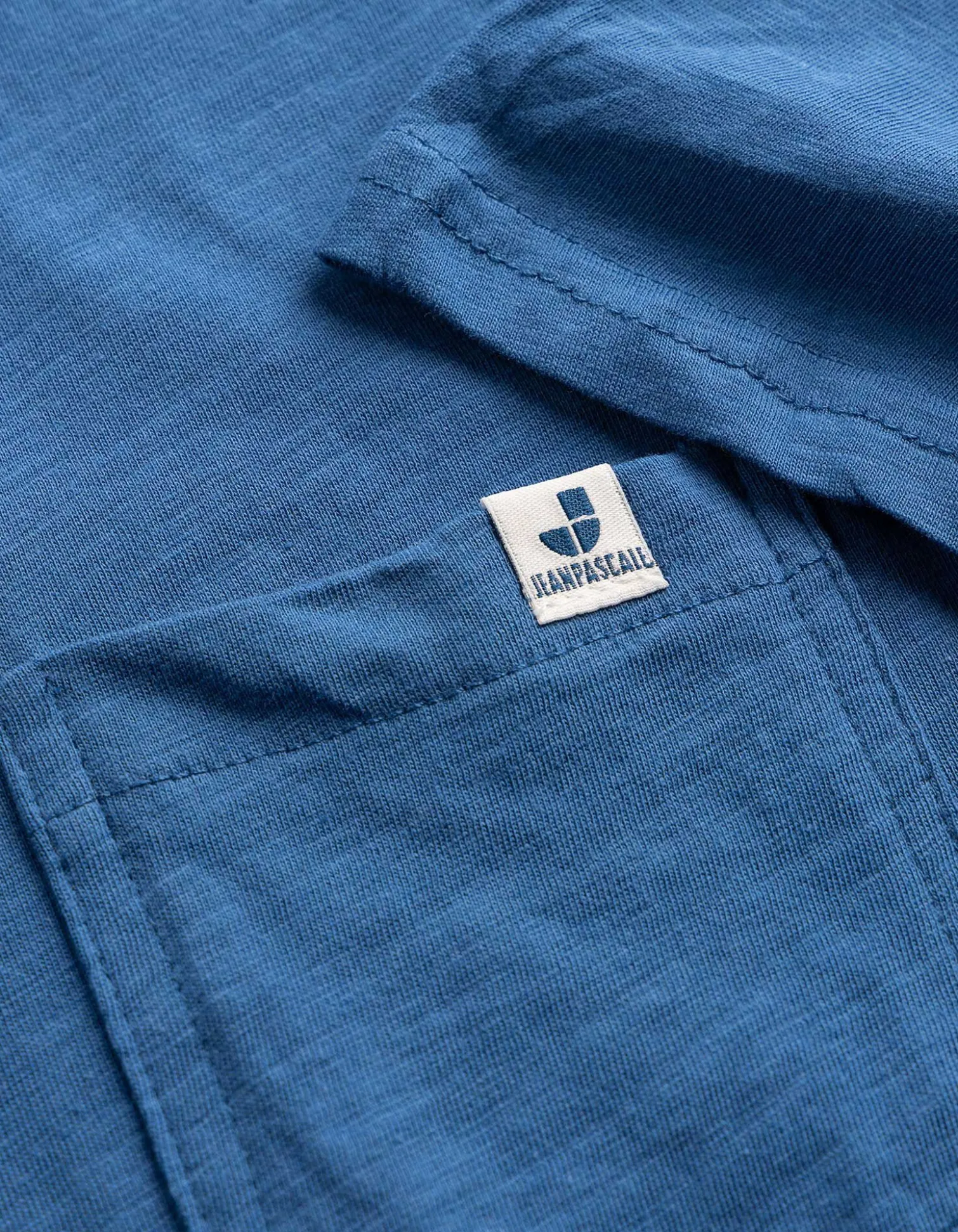 T-Shirt - Brusttasche - blau